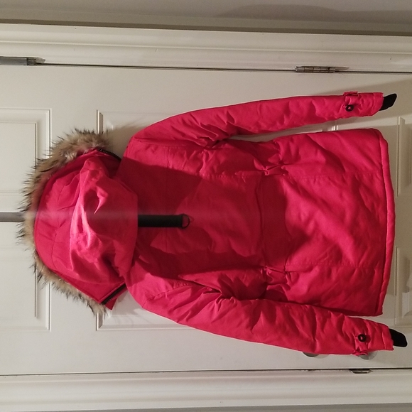 Women's NWT Red- Waterproof / ski / snow Jacket Small - Petit - Picture 11 of 11
